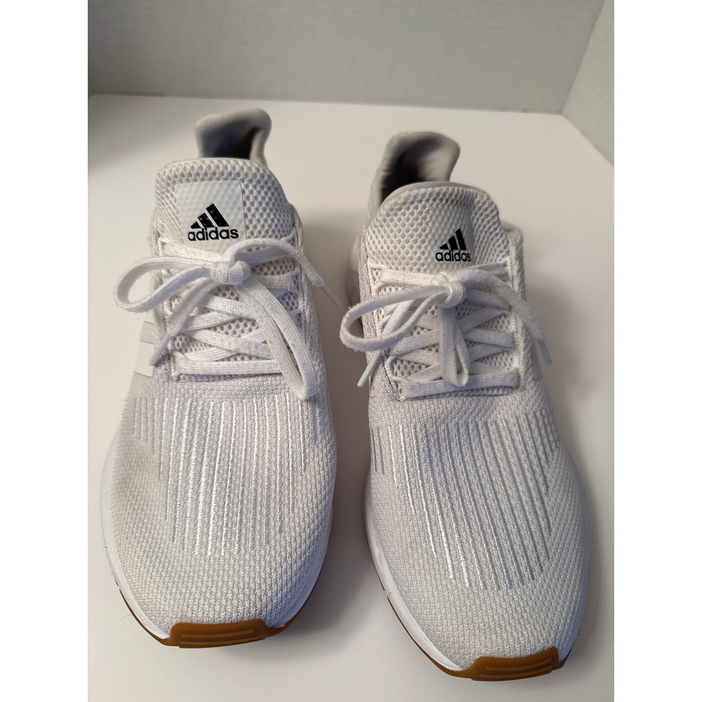 Adidas Swift Run Mens White Gum Sole Knit Athletic Sneakers Shoes B37725